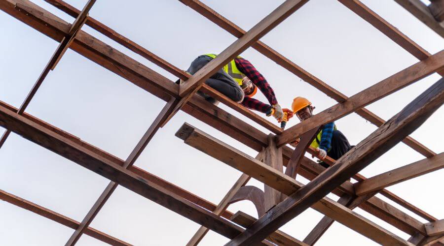 Professional gutter cleaning services in Centerburg, OH